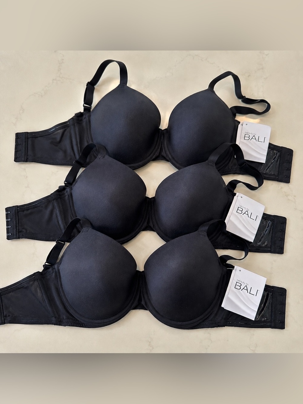 Bali Beauty Full Figure Underwire T-Shirt Bra Black 36D NWT Smoothing